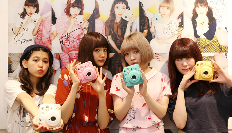 動作確認済み チェキ まとめ売り メンバー別ランダムチェキ4枚セット | Kiss Bee online shop