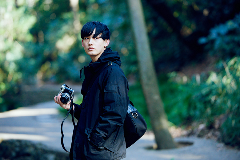 向井太一と一緒に“等々力渓谷”でチェキさんぽ 等々力不動尊や