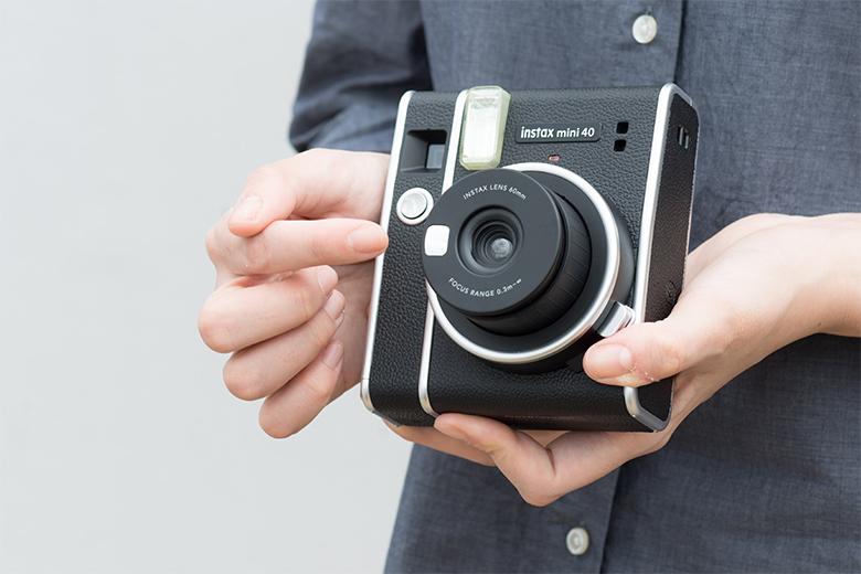 チェキの使い方講座！「“チェキ” instax mini 40」の使い方をマスター 