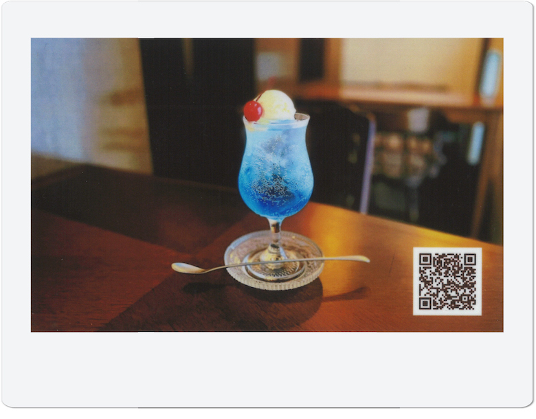 『旅する喫茶』のtsunekawaさん×Link WIDEインタビュー。「クリームソーダ」の写真をチェキプリントに 211220_tabisurukissa_13 
