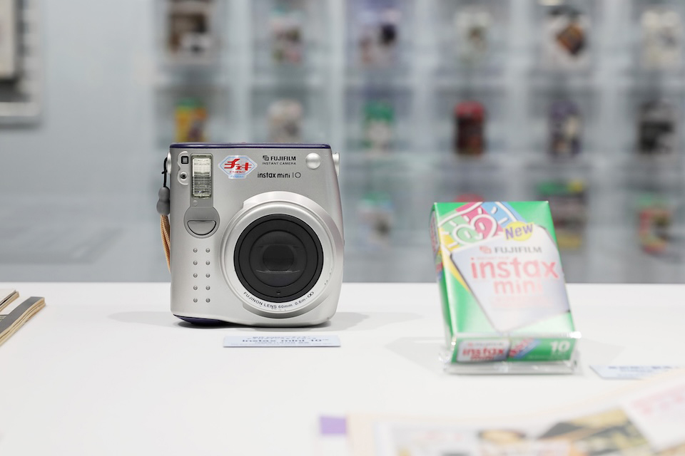instax mini 10™とinstax™フィルム