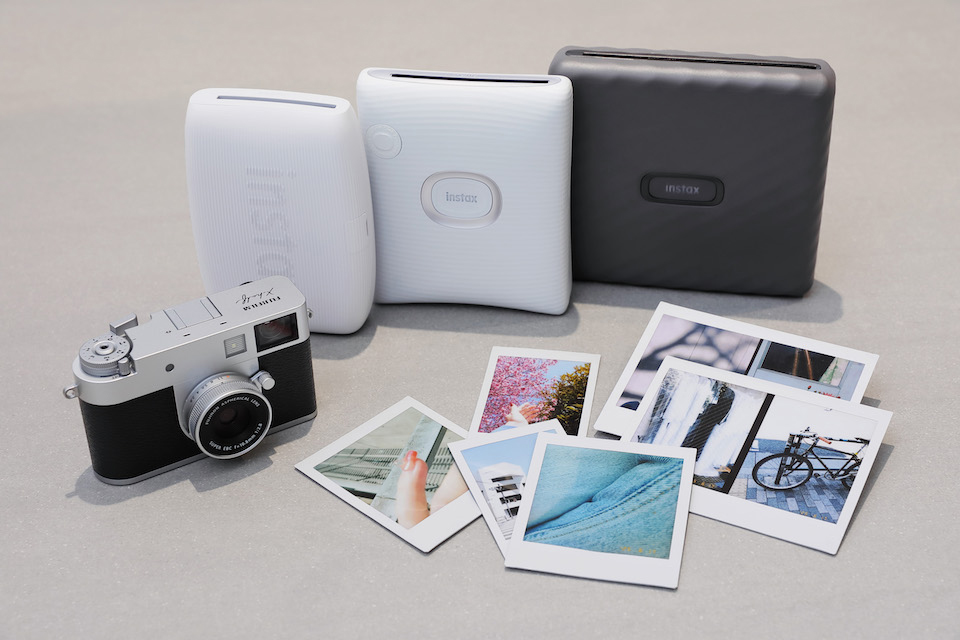 XhalfとinstaxLinkシリーズ本体の写真