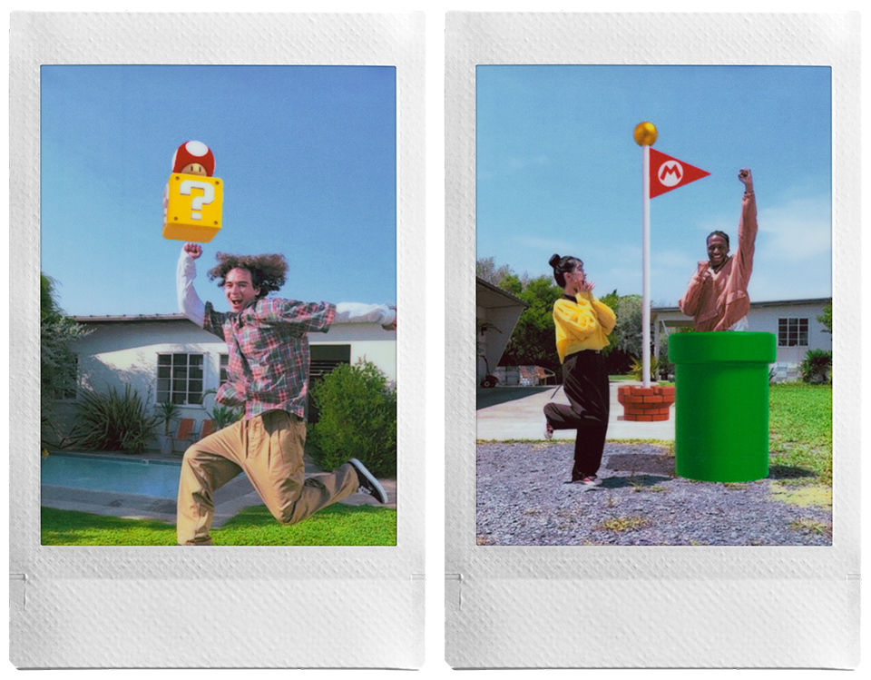 ハテナブロックや土管をデコレーションした2枚のチェキプリント