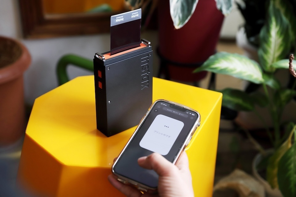 instax mini Link+™でプリントしている写真