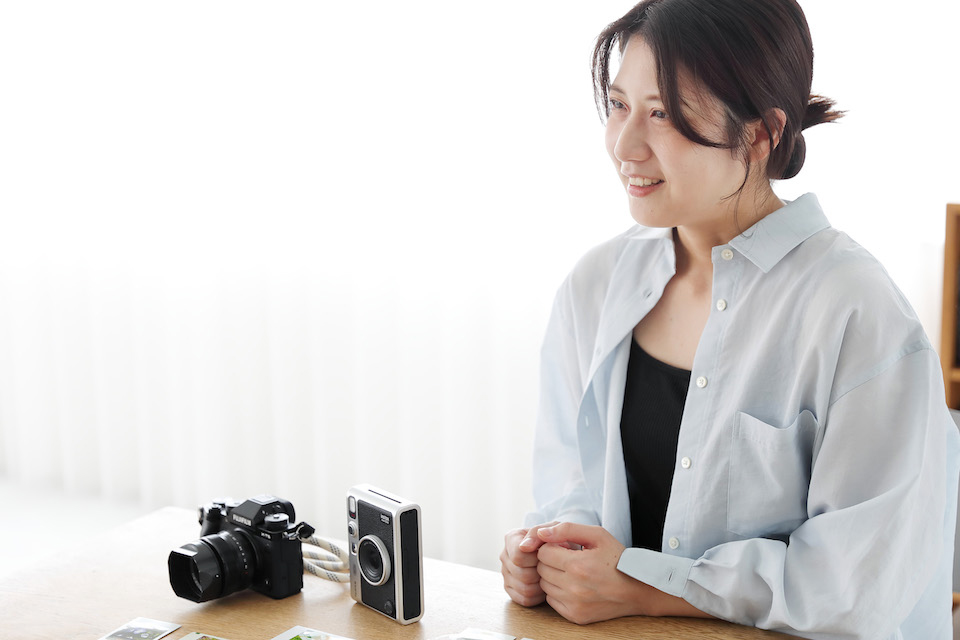 片渕さんがインタビューに答えている写真