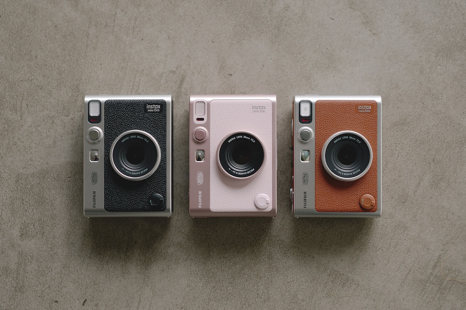 3色のmini Evo本体