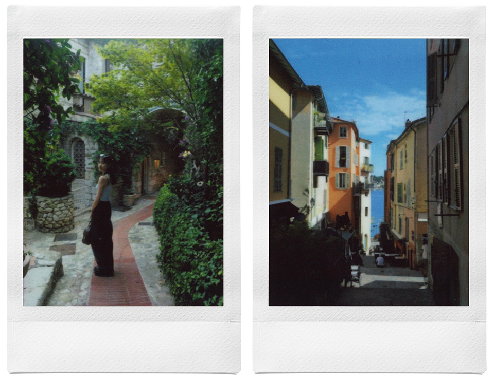 ビアリッツの街中を撮影したチェキプリント