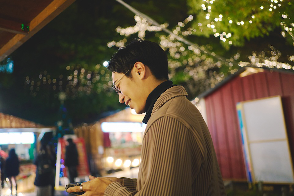 WIDE Evoを操作している慎太郎さんの写真