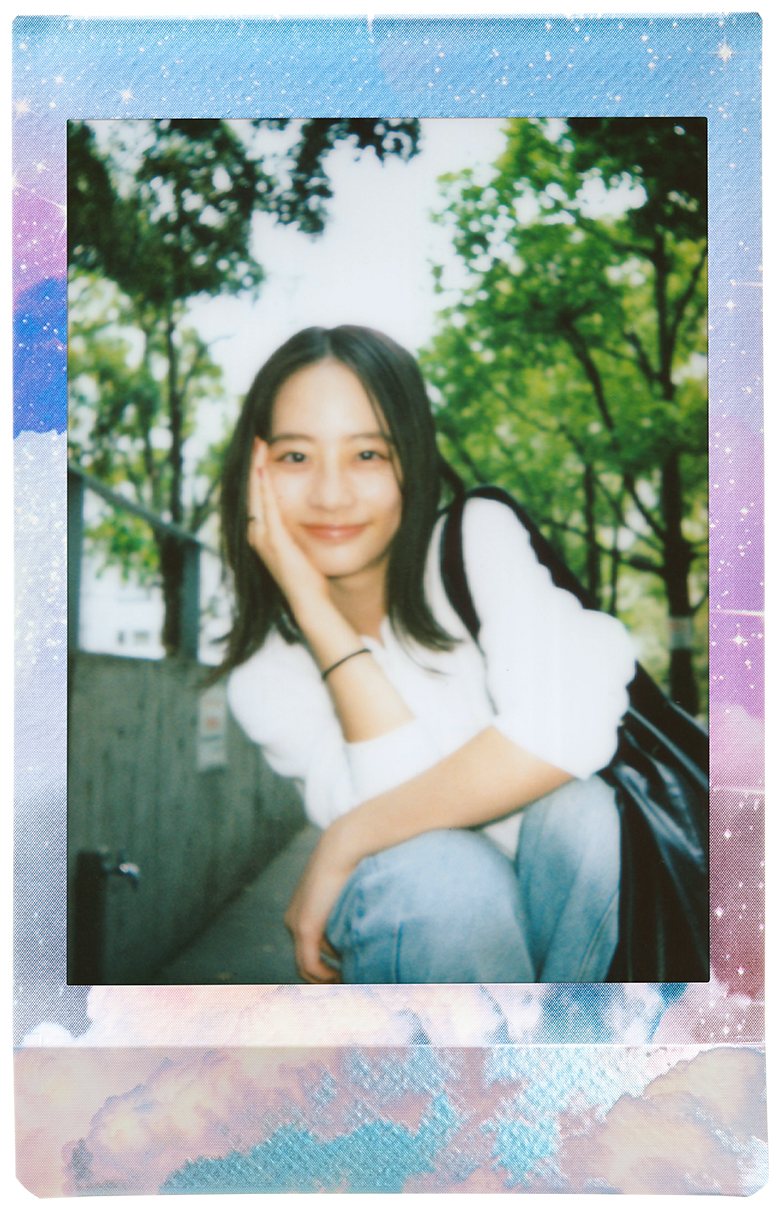 instax mini 13™ アンバサダー 池端 杏慈さんにインタビュー！instax