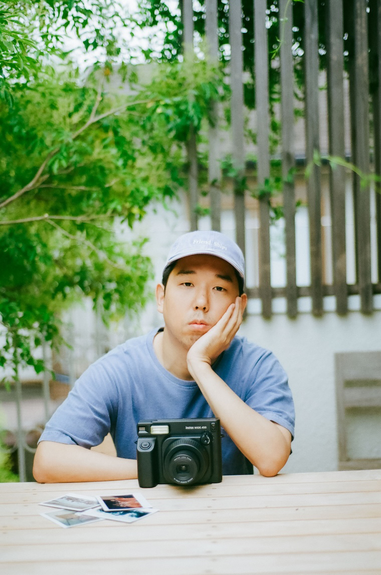 余白があるからカッコいい」。ミュージシャン・安部勇磨がinstax WIDE