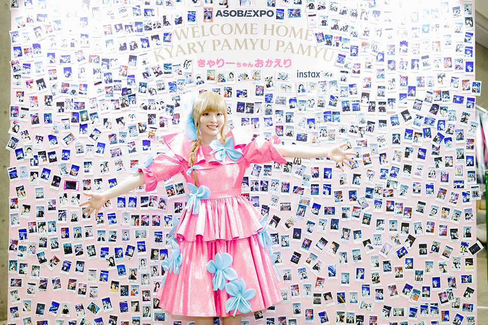 もっとクラシックにチェキが楽しめる！「instax mini 40 SPECIAL