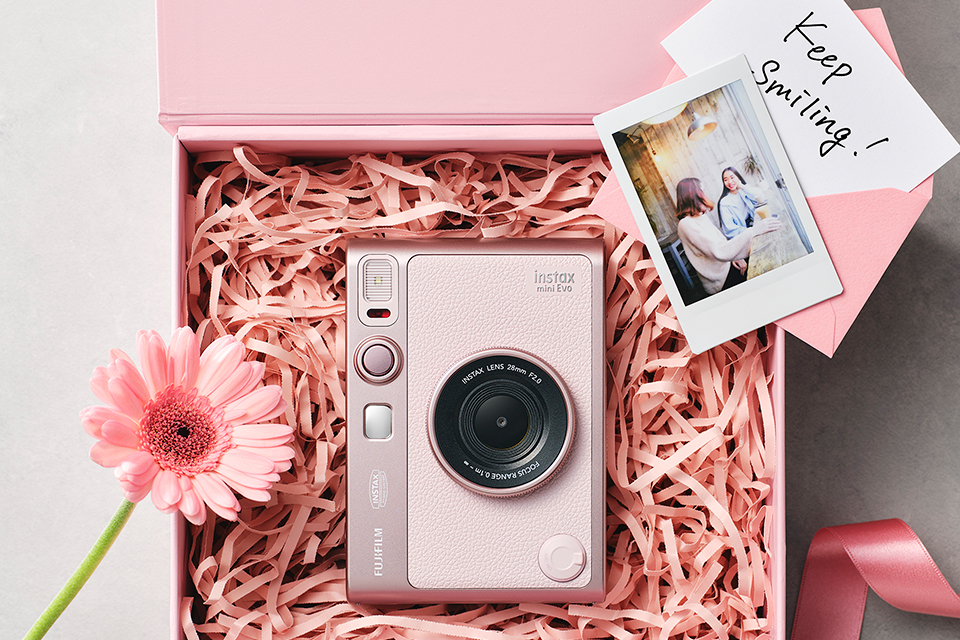 ROSEカラーのmini Evo本体の写真