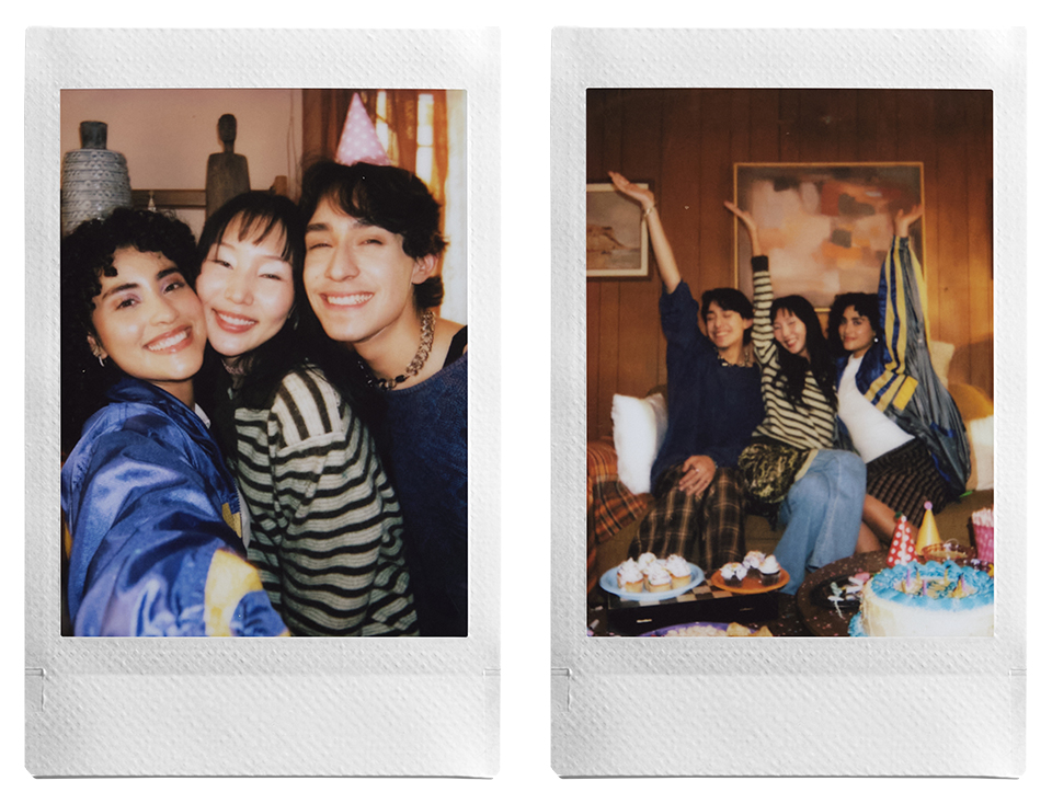 セルフタイマーで撮影した2枚のグループショット