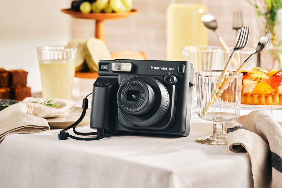 instax mini 12™」×くまモン！スペシャルコラボセットが数量限定で登場